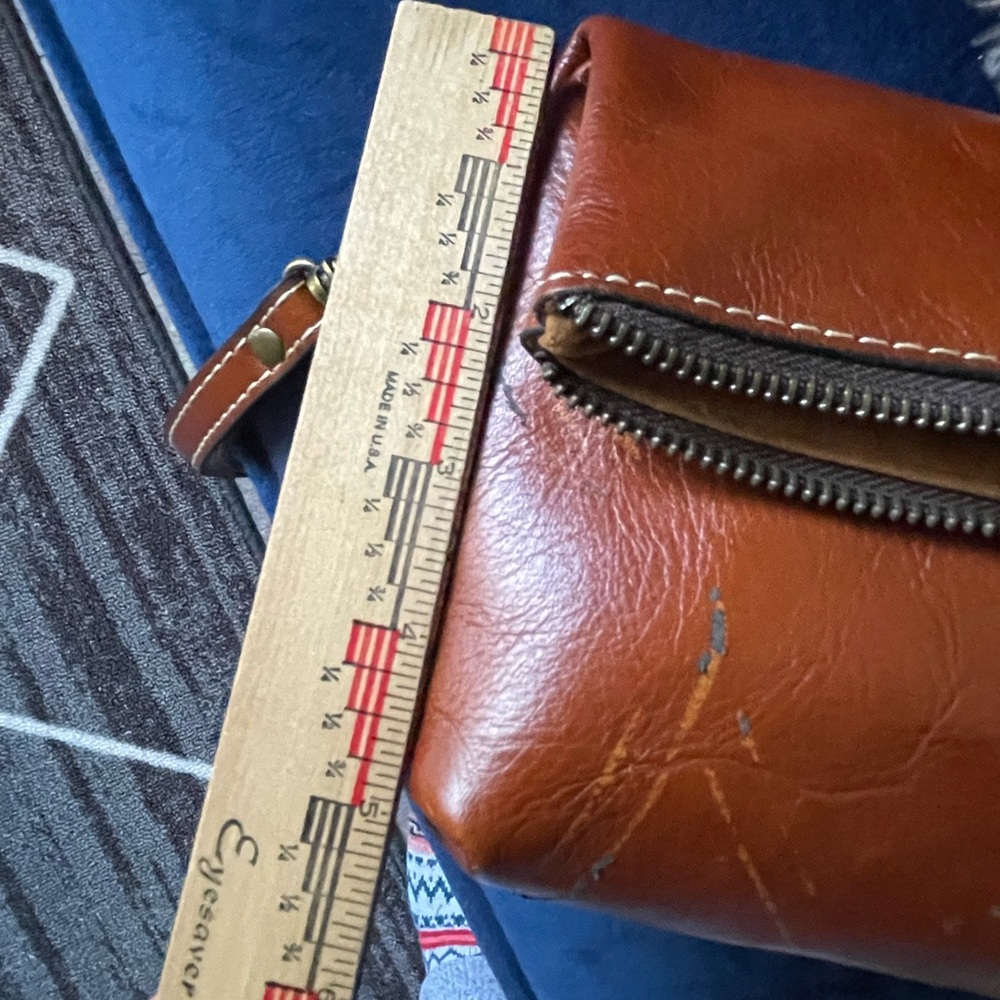 Patricia Nash fold over Wristlet clutch - Picture 10 of 10